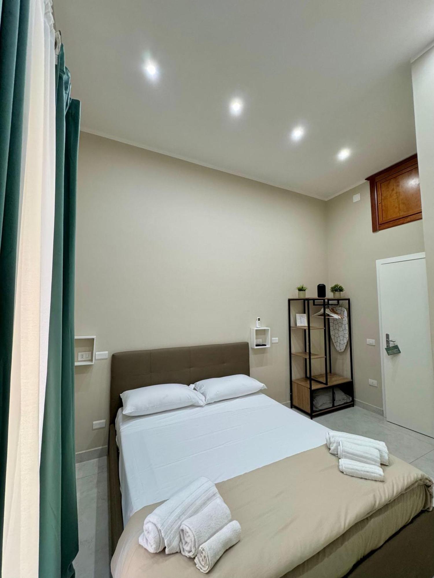 那不勒斯Royal Dream住宿加早餐旅馆 外观 照片